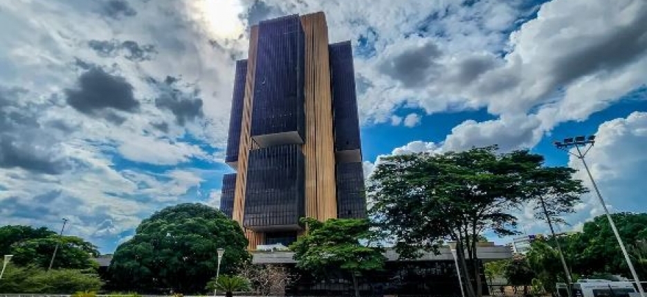 Copom eleva juros bsicos da economia para 14,75% ao ano